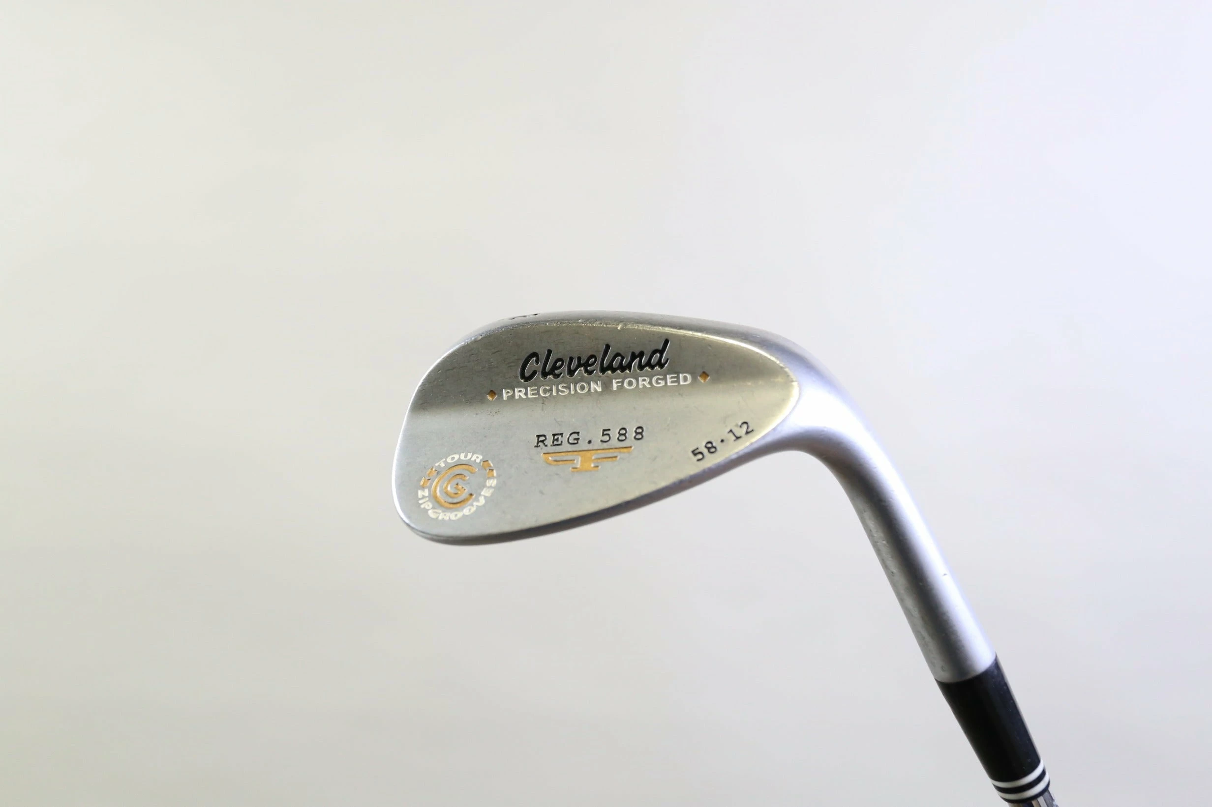 Cleveland 588 Forged Chrome 58* Wedge RH 35.25 In Steel Shaft Stiff Flex 3 Cleveland 588 Forged Chrome 58* Wedge RH 35.25 In Steel Shaft Stiff Flex